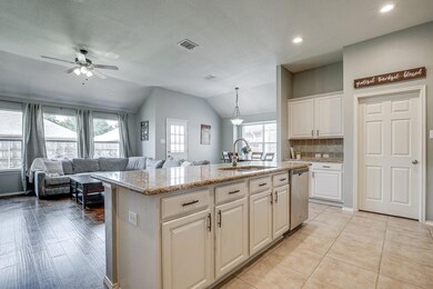 827 Austin Ln, Lavon, TX 75166 - photo 7