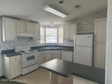 622 Papaya Cir, Sebastian, FL 32976 - photo 6