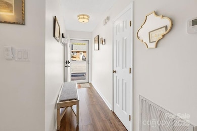 1419 19th Ave NE unit B7, Hickory, NC 28601 - photo 6