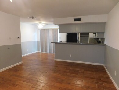 9200 W Bellfort St unit 48, Houston, TX 77031 - photo 6