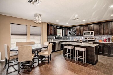 7023_Kitchen_1