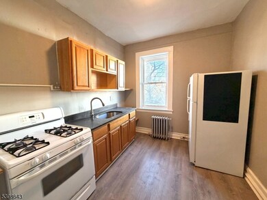 16 Irving St unit A1, Newark, NJ 07104 - photo 4