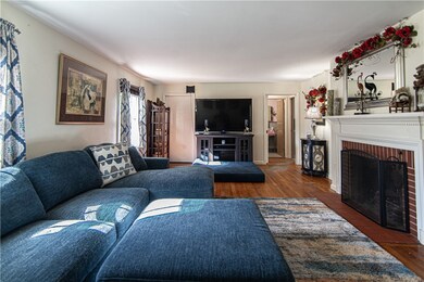 64 Padelford Ave, Riverside, RI 02915 - photo 4