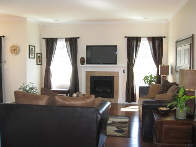 10 Pebble Ct, Slingerlands, NY 12159 - photo 3