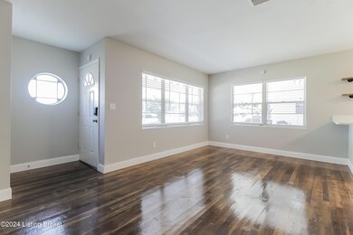 002-photo-living-room-8970192