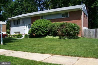 14218 Chadwick Ln, Rockville, MD 20853 - photo 2