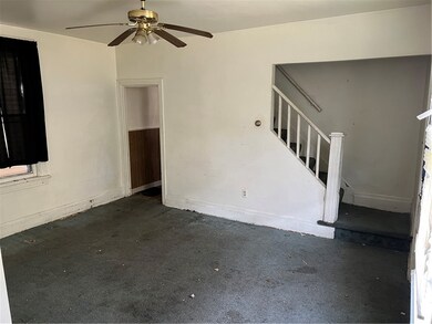 210 Short 10th St, Beaver Falls, PA 15010 - photo 4