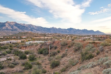 Expansive Mountain Views
