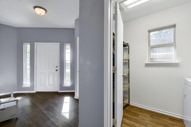 202 Candlewood Cir, Gainesville, TX 76240 - photo 5