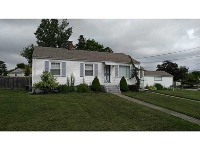 33 Novelty Rd, Warwick, RI 02889 - photo 2