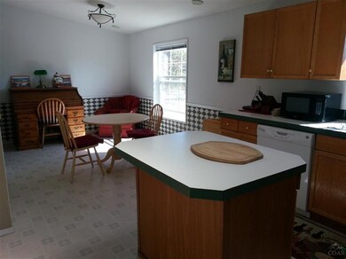 unlisted-address, Bend, OR 97703 - photo 6