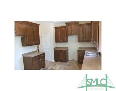 Kitchen. Kitchen appliances included!