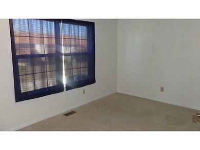 867 E Fleetwood Dr, Greensburg, IN 47240 - photo 4