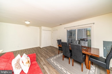 9804 Brookridge Ct, Montgomery Village, MD 20886 - photo 5