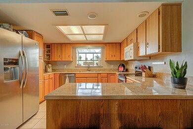 Kitchen c