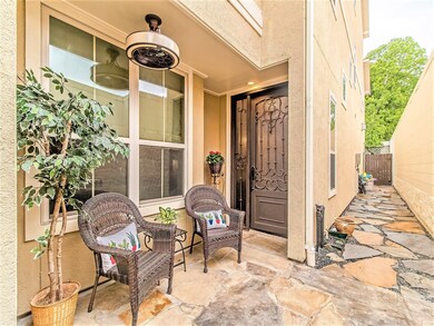 2427 Brun St, Houston, TX 77019 - photo 3