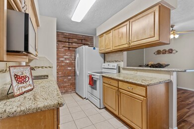 3750 Laura Leigh Dr, Friendswood, TX 77546 - photo 5