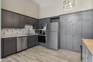 Kitchen 2