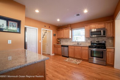 22 Oak St, Keyport, NJ 07735 - photo 6