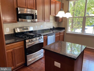 2980 Chinkapin Oak Ln, Woodbridge, VA 22191 - photo 5