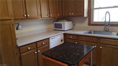 521 Mountain Brook Rd, Asheboro, NC 27205 - photo 2