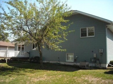 414 S Park Dr, Griffith, IN 46319 - photo 2