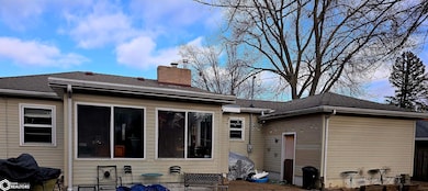 225 Martin Rd, Waterloo, IA 50701 - photo 5