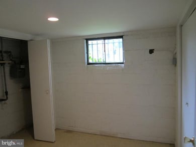 5903 Rosedale Dr, Hyattsville, MD 20782 - photo 6