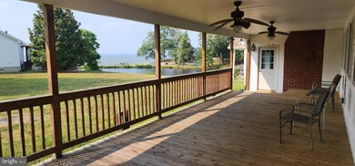 127 Riverview Cir, Colonial Beach, VA 22443 - photo 7