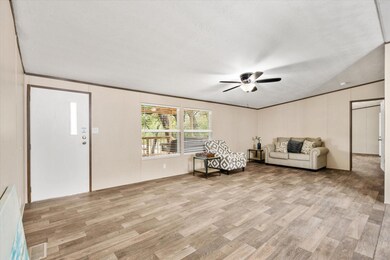 710 Monticello Dr, Springtown, TX 76082 - photo 5