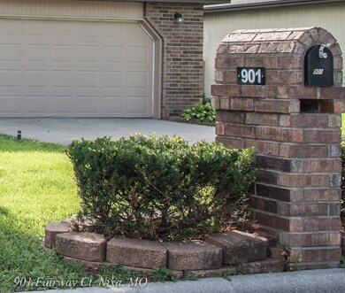 901 Fairway Nixa MO-2578-2