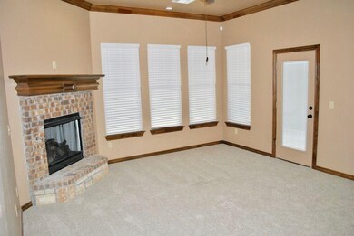 7049 Cherokee Crossing W, Warr Acres, OK 73132 - photo 5