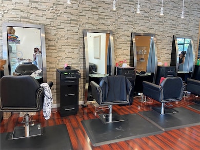 512 Pine St unit C3, Providence, RI 02907 - photo 4