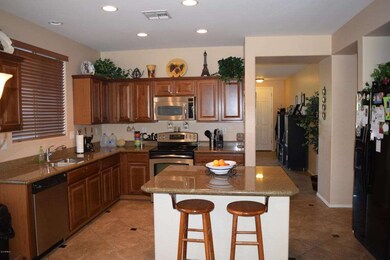 KITCHEN W/ ISLAND BREAKFAST BAR