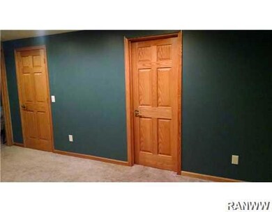 2851 Bobbie St, Eau Claire, WI 54703 - photo 6