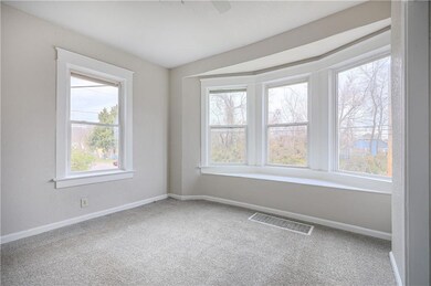 5500 Jackson Ave, Kansas City, MO 64130 - photo 2