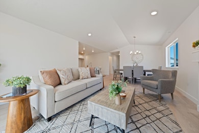 443 NW Monte Vista Ave unit 120, Madras, OR 97741 - photo 4