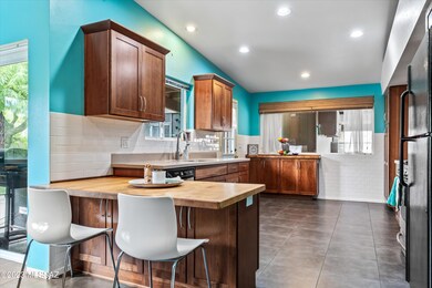 09-Kitchen
