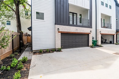 884 Wakefield Dr unit D, Houston, TX 77018 - photo 4