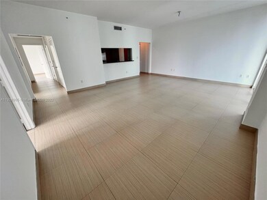 Living/Dining Area