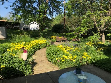 3422 Priscilla Dr, Erie, PA 16506 - photo 4