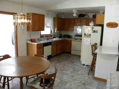 173 Gwynne Dr, Aylett, VA 23009 - photo 3