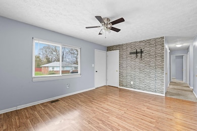 639 Windsor Way, Paris, KY 40361 - photo 3