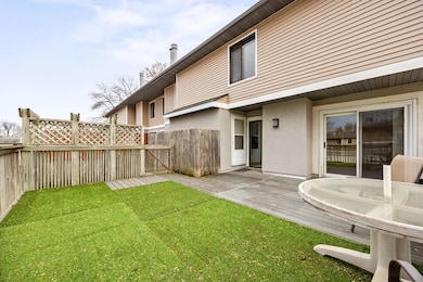 1312 Wagon Wheel Rd, Hopkins, MN 55343 - photo 3