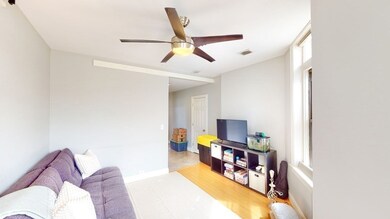 394 Riverway unit 1, Boston, MA 02115 - photo 3