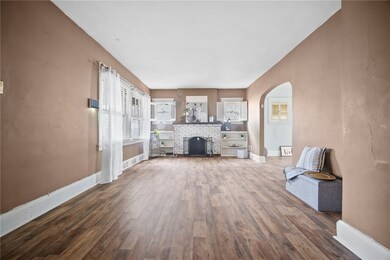 113 Milton St, Aliquippa, PA 15001 - photo 6