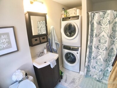 352 E 8th St unit 2, Boston, MA 02127 - photo 4