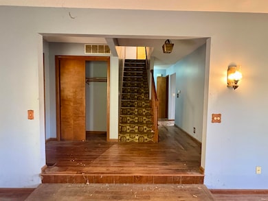 7548 W Ridgeview Cir, Logansport, IN 46947 - photo 3