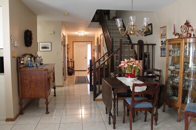 Dining-entry1