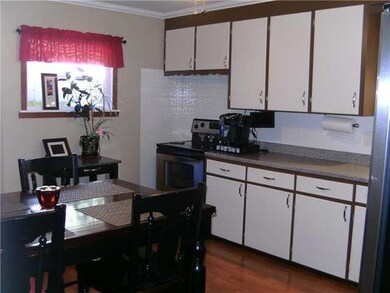 2802 Stenzel Ave, North Tonawanda, NY 14120 - photo 2